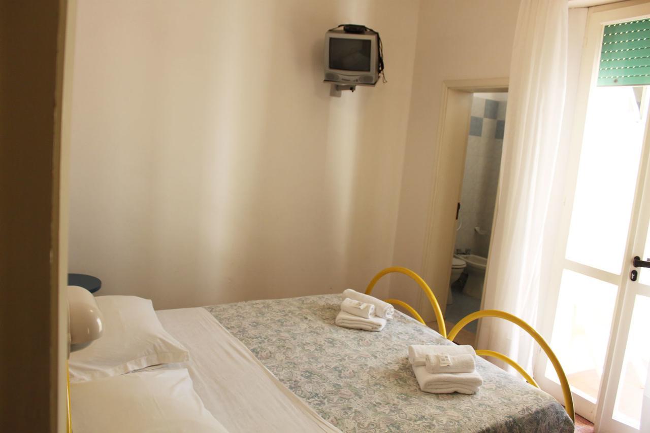 Hotel Elde Риччоне Экстерьер фото